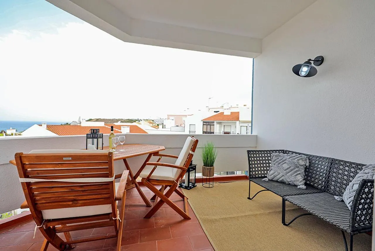 B69 - Village Of Luz Apartment
