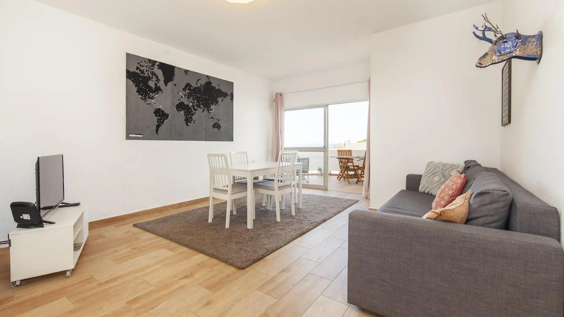 B69 - Village Of Luz Apartment