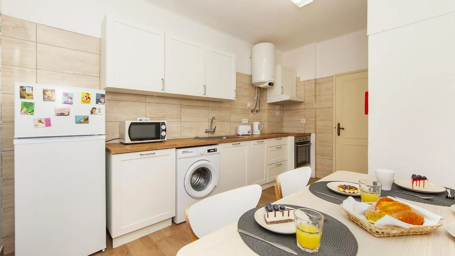B69 - Village Of Luz Apartment